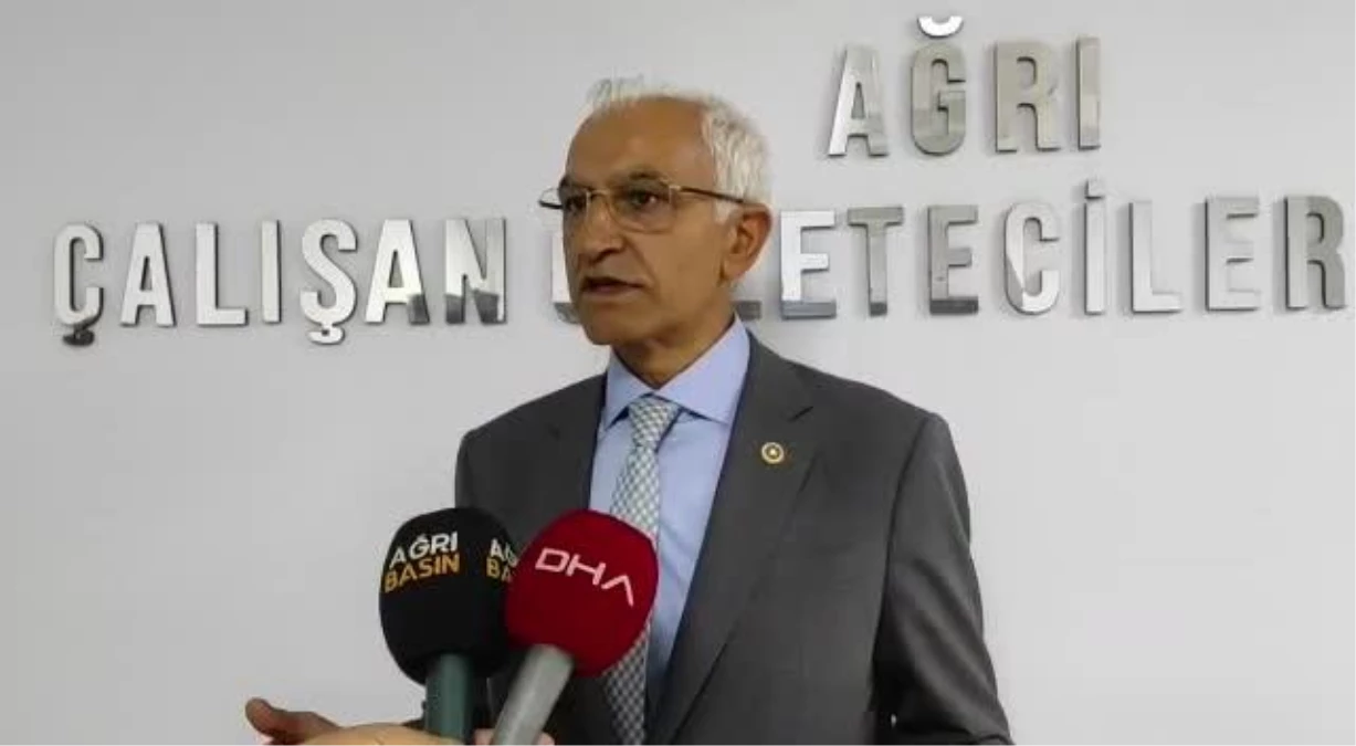 CHP\'li Kılınç, Ağrı\'dan Medya Yöneticilerine Seslendi, Sosyal Medya Düzenlemesi İçin TBMM\'ye Davet Etti