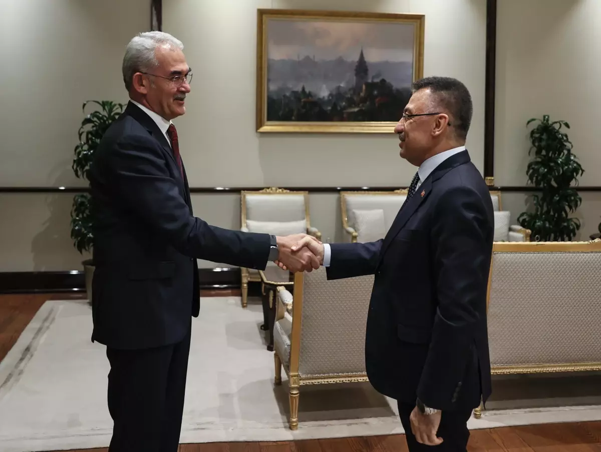 Cumhurbaşkanı Yardımcısı Oktay, Orman Genel Müdürü Karacabey'i kabul etti