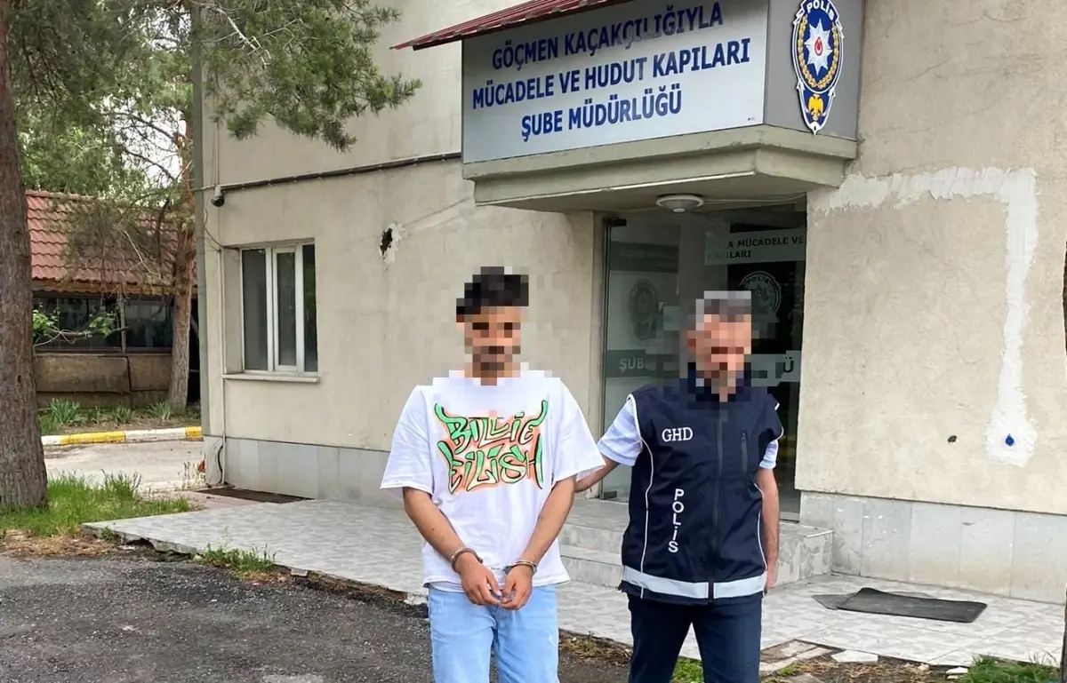 Erzincan\'da göçmen kaçakçısı 1 kişi tutuklandı