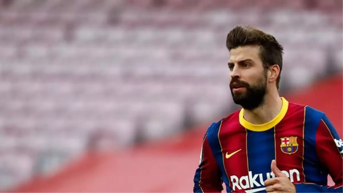 Barcelona, Gerard Pique\'nin emekli olmasını bekliyor! Aksi bir durum kasayı çok zorlayacak