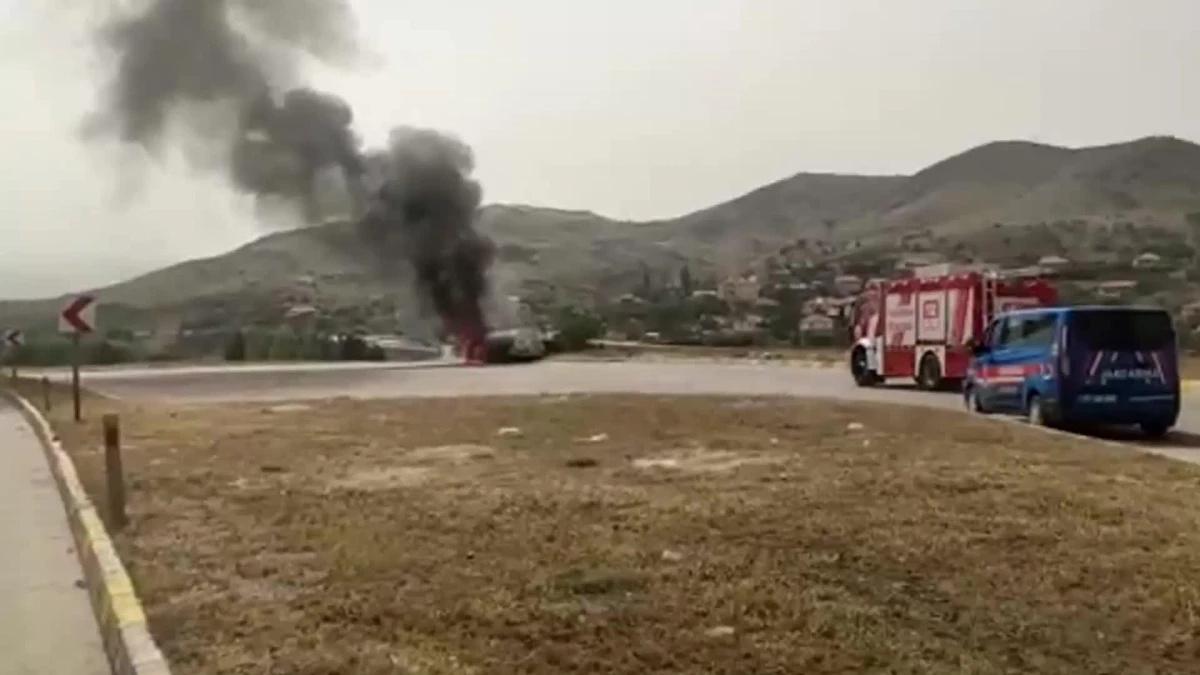 Kırıkkale\'de Yakıt Yüklü Tankerde Yangın Çıktı
