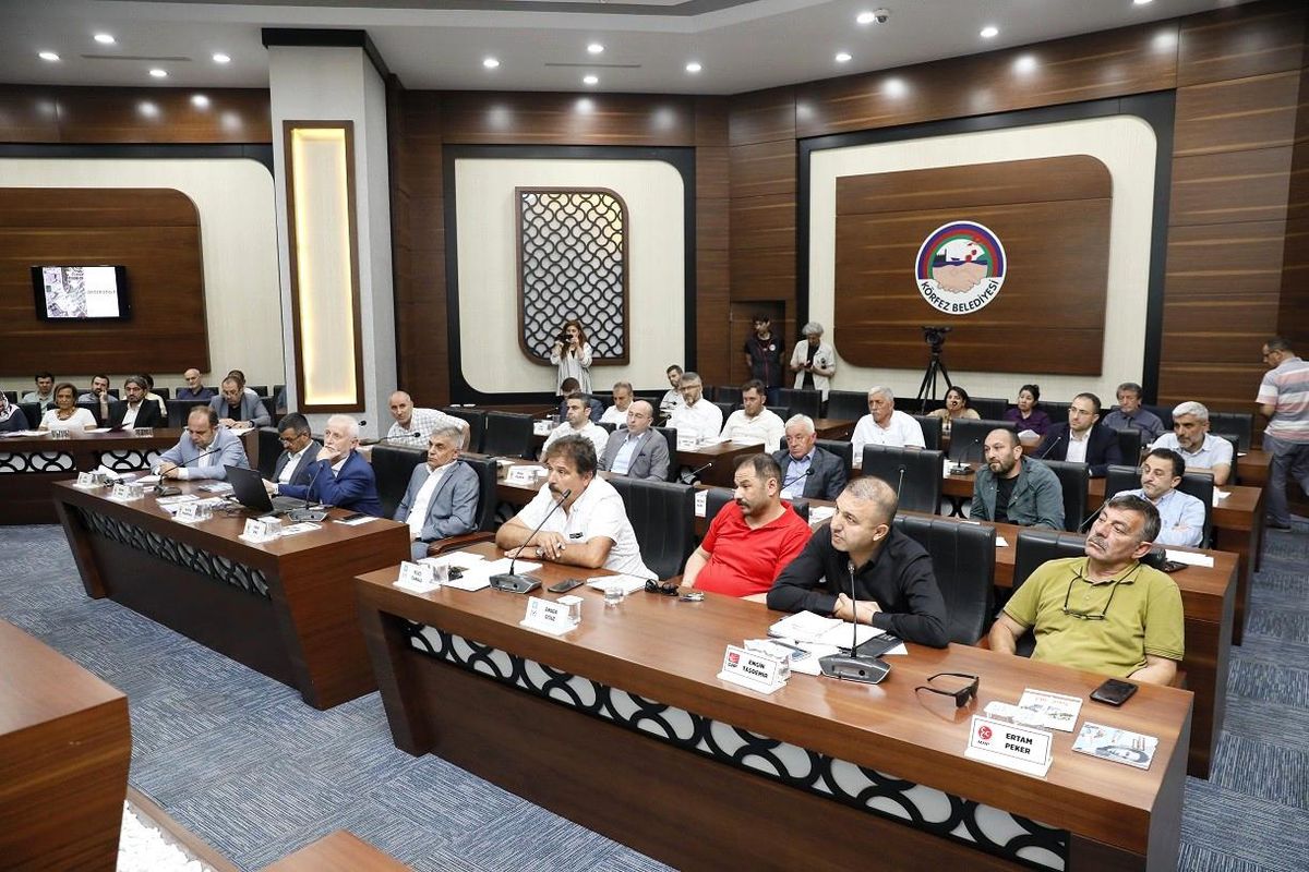 Körfez Belediyesi'nden hayvan yetiştiricilerine büyük destek