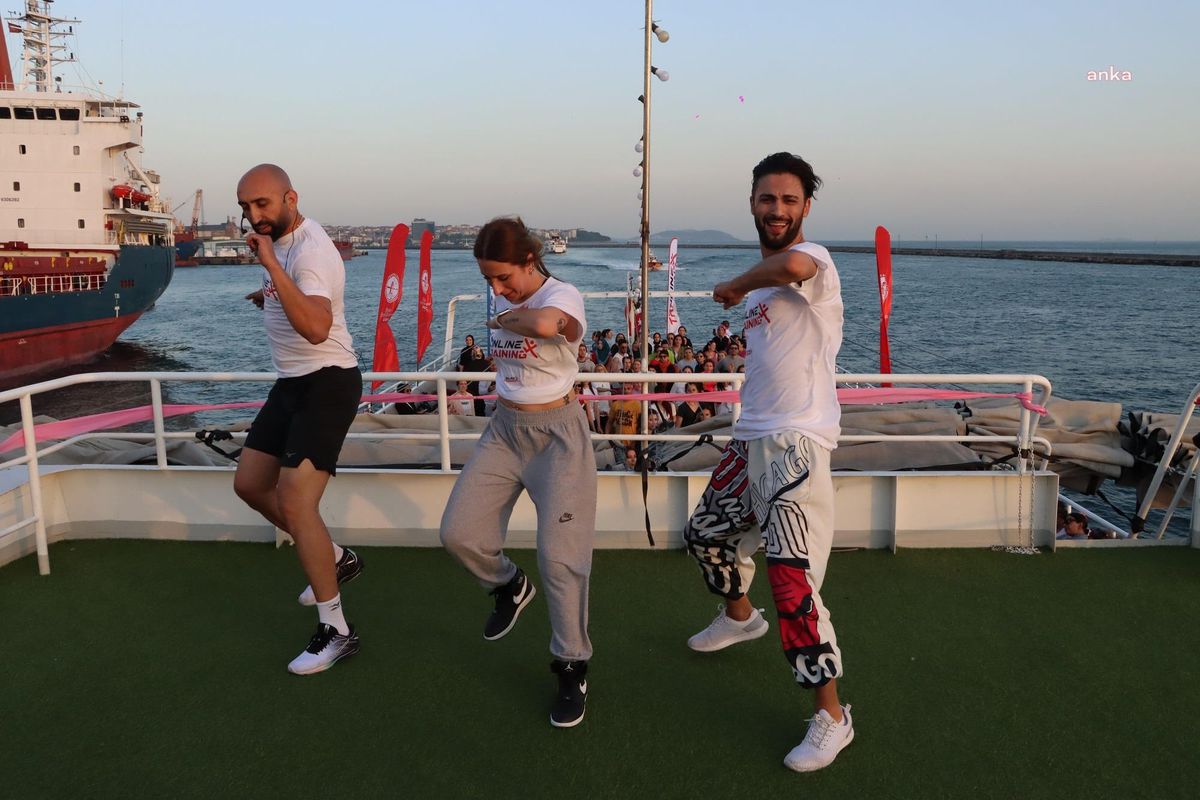 Maltepe\'de Gençlik Günleri Boğaz Turuyla Başladı