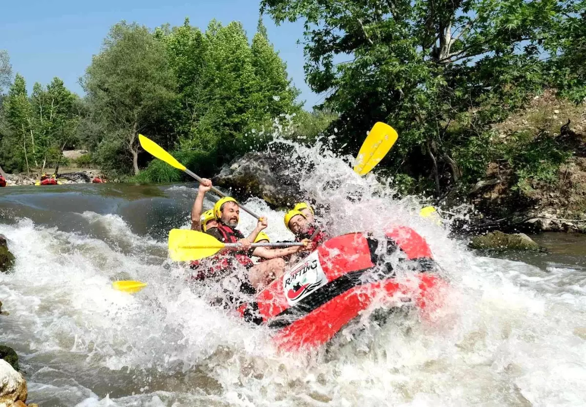 Marmara\'nın ilk rafting parkuru yabancı turistler ağırlamaya hazırlanıyor