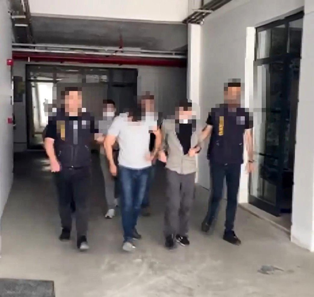 Sosyal medya dolandırıcıları yakalandı