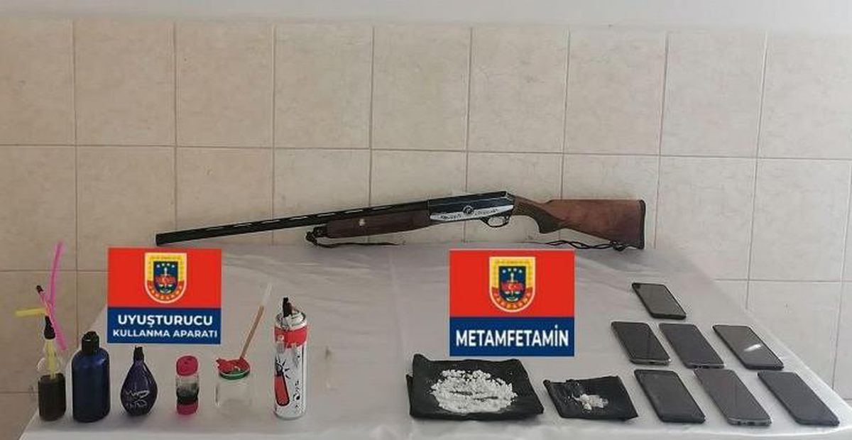 Balıkesir\'de uyuşturucu operasyonunda 18 kişi yakalandı