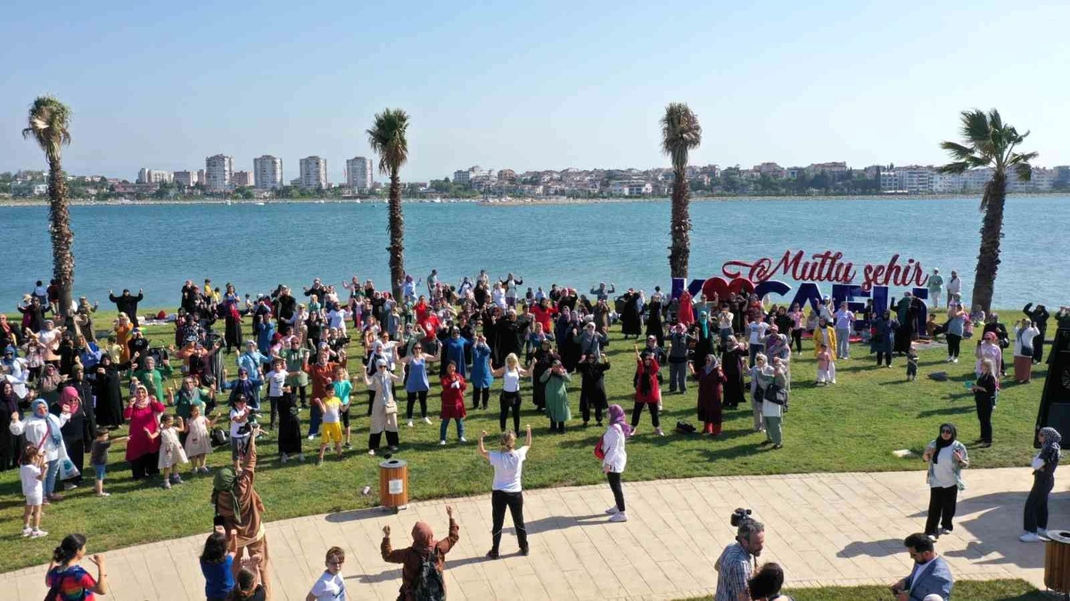 Balyanoz Koyu\'nda sağlıklı yaşam yürüyüşü