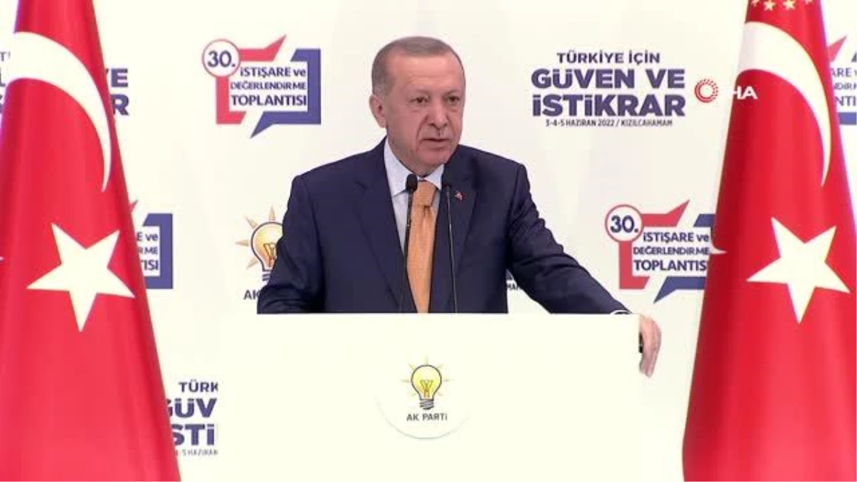 Cumhurbaşkanı Erdoğan, " Seçim tarihi belli, siz adayınızı belirleyin. Sen sıkıyorsa aday mısın, değil misin onu açıkla"