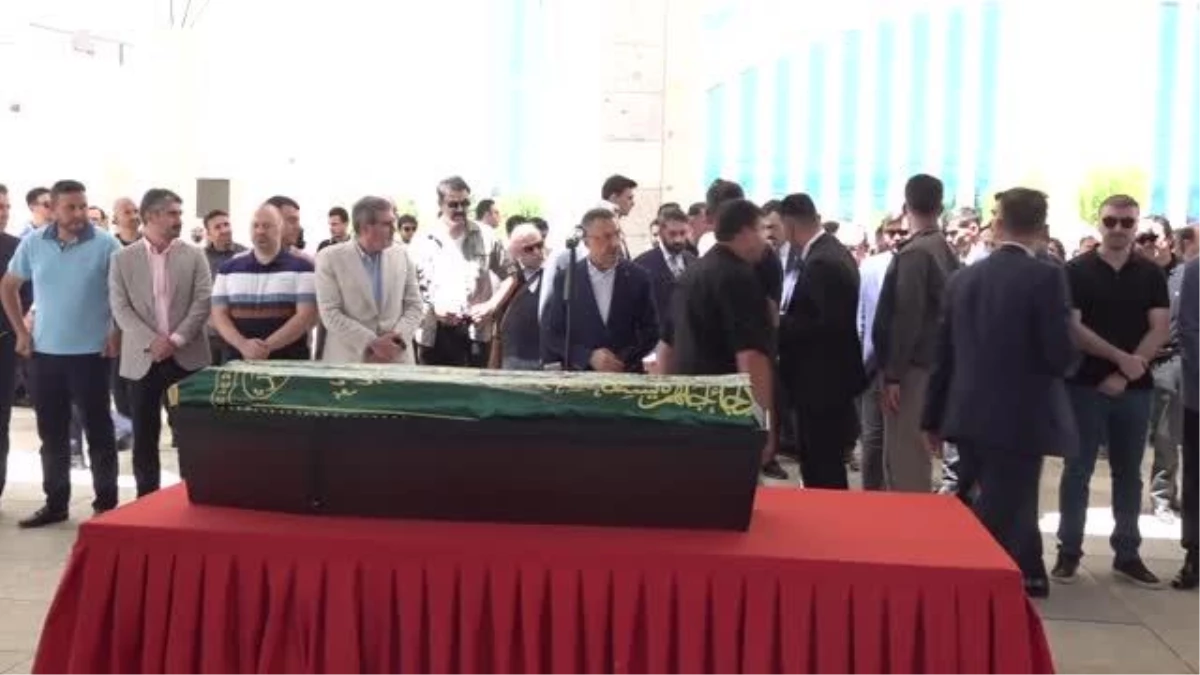 Cumhurbaşkanı Yardımcısı Oktay, Yusuf Yerkel\'in oğlunun cenaze törenine katıldı