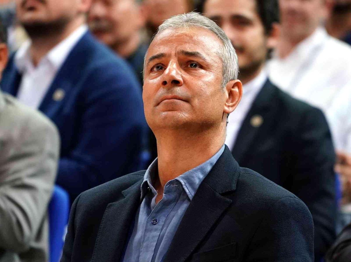 Fenerbahçe'de İsmail Kartal'a veda edildi