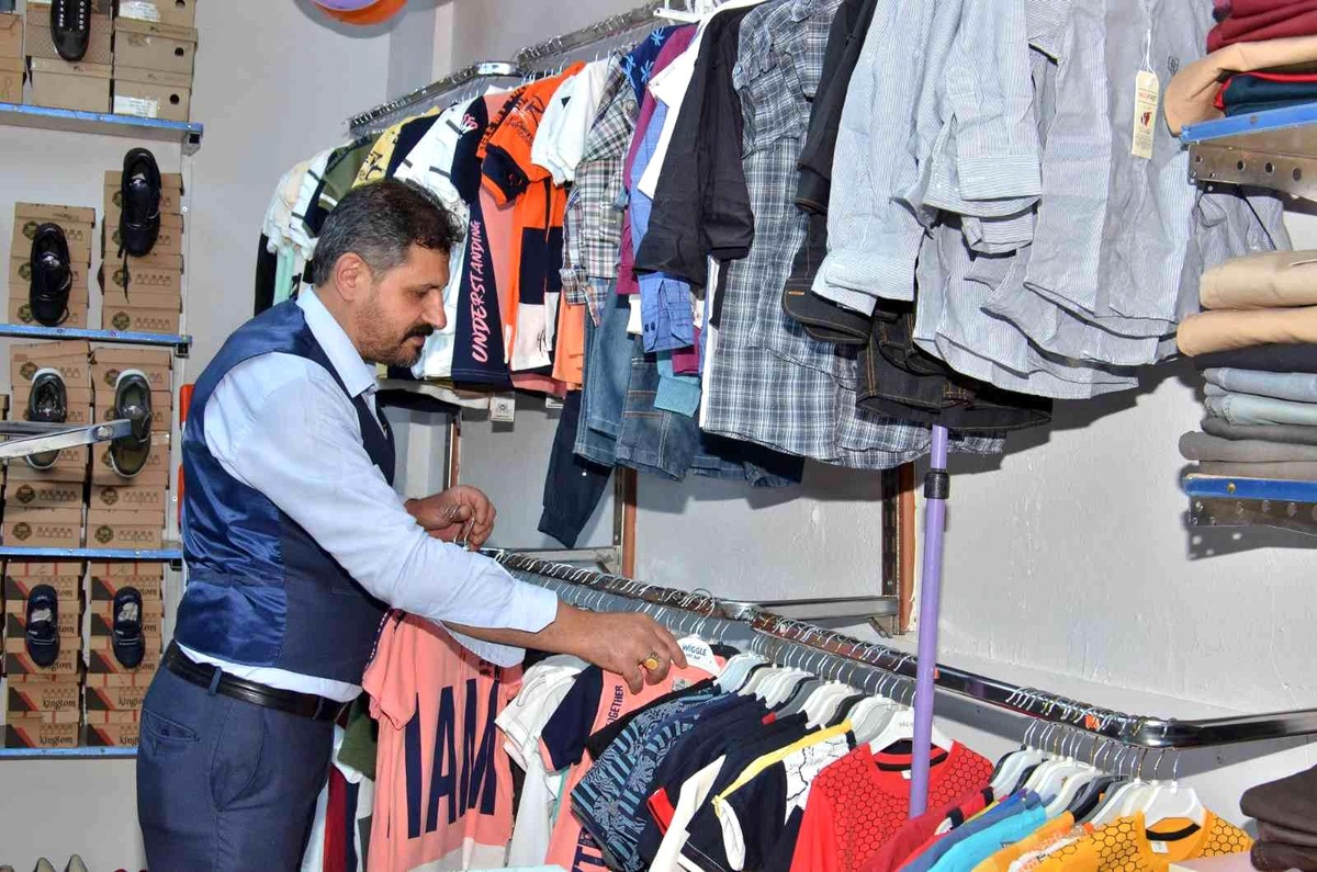 \'Gönüllüler Mağazası\' kalplere dokunuyor