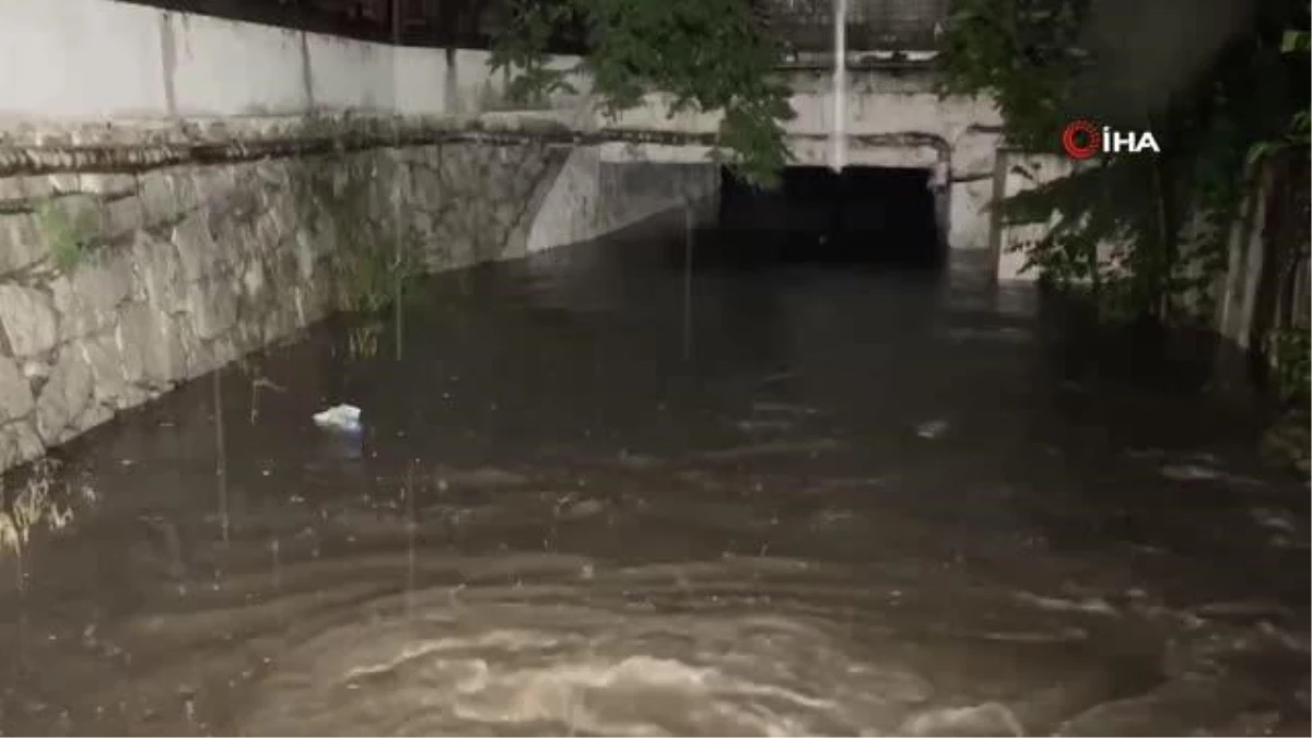 Kırıkkale\'de şiddetli yağmur hayatı felç etti
