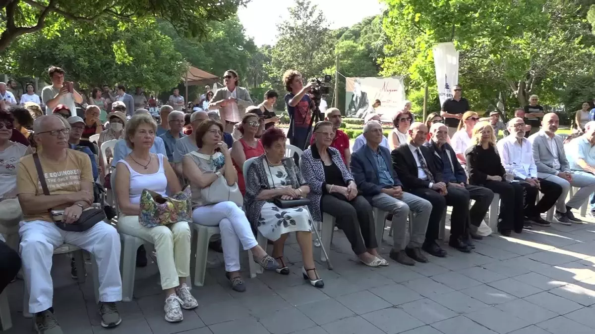 Nazım Hikmet Ölüm Yıl Dönümünde İzmir\'de Anıldı