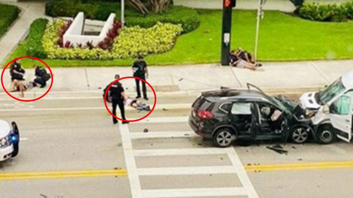 Seyir halindeki otomobilde fantezi yapan çift, minibüse çarptı! Erkeğin cinsel organı zarar gördü