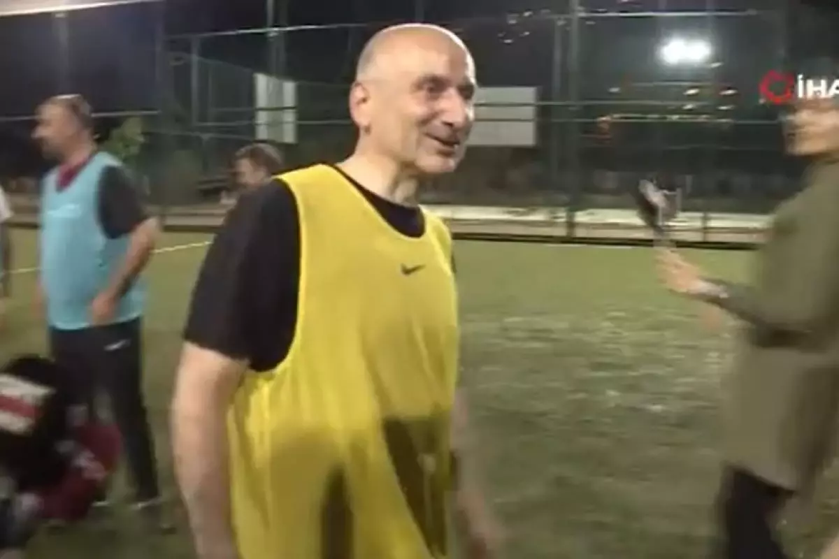 AK Parti Kampında futbol molası