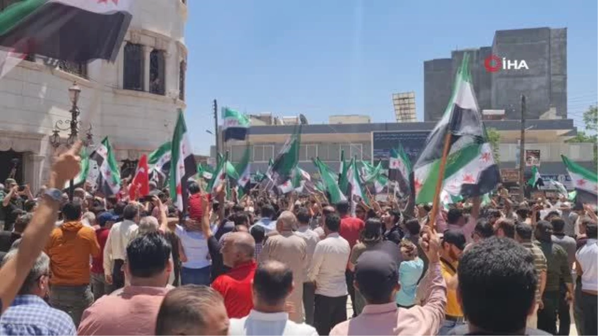 Azez\'de beklenen askeri operasyonlara destek gösterisi