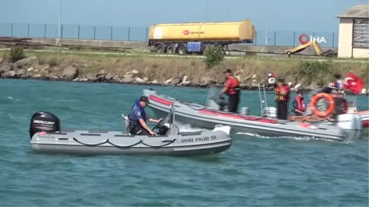 Dalgıçlar denizden atık topladı