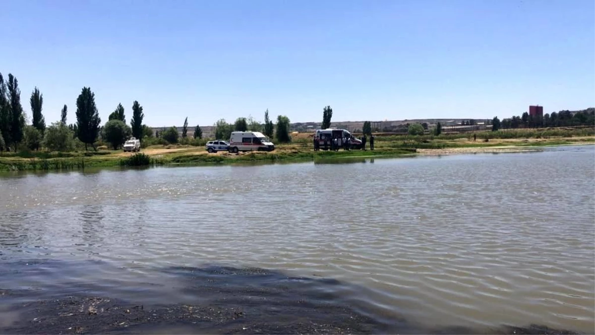 Diyarbakır\'da Dicle Nehri\'ne giren 3 genç kayboldu