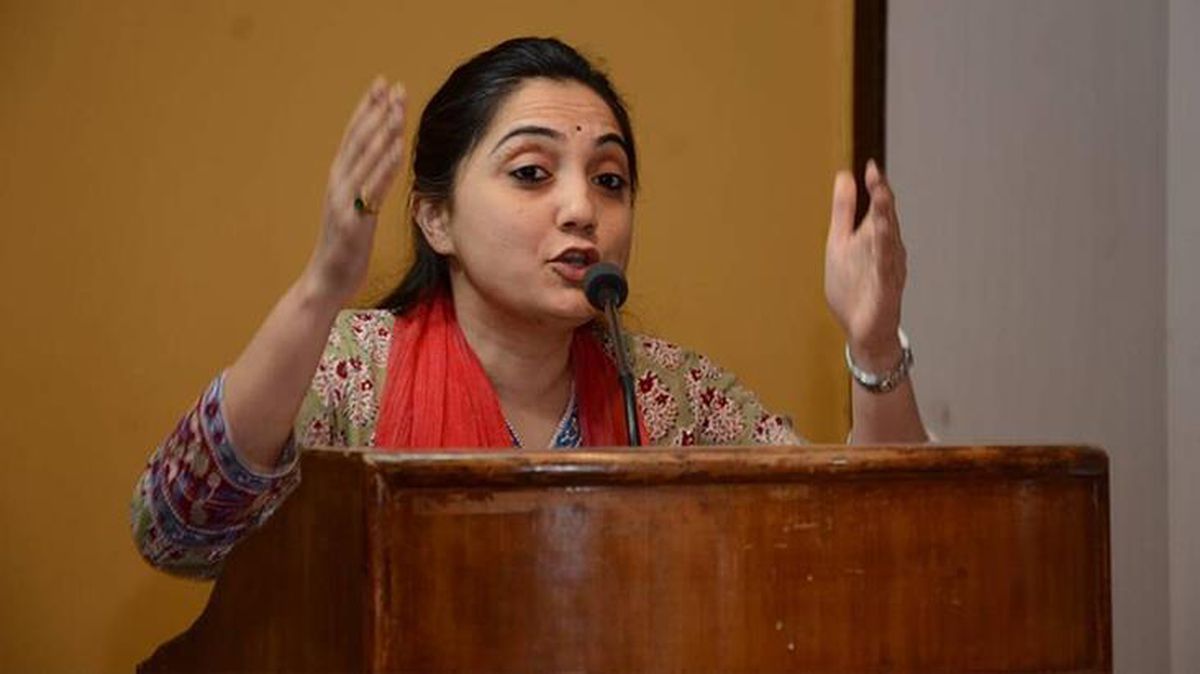 Hindistan'da İslam'a ve Hz. Muhammed'e hakaret eden siyasetçi partisinden ihraç edildi