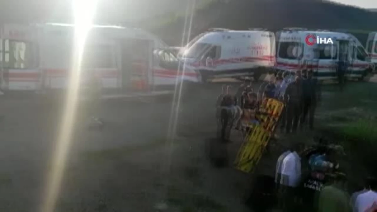 Siirt\'te işçileri taşıyan minibüs uçuruma yuvarlandı: 4 ölü, 6 yaralı