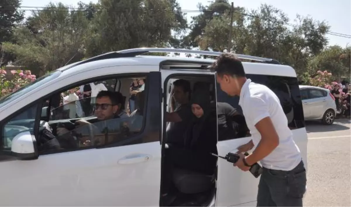 Sınava polis yetiştirdi