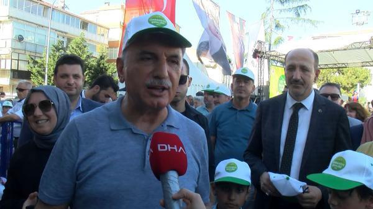 Ümraniye\'de Dünya Çevre Günü şenliklerine katılan çocuklar doyasıya eğlendi.