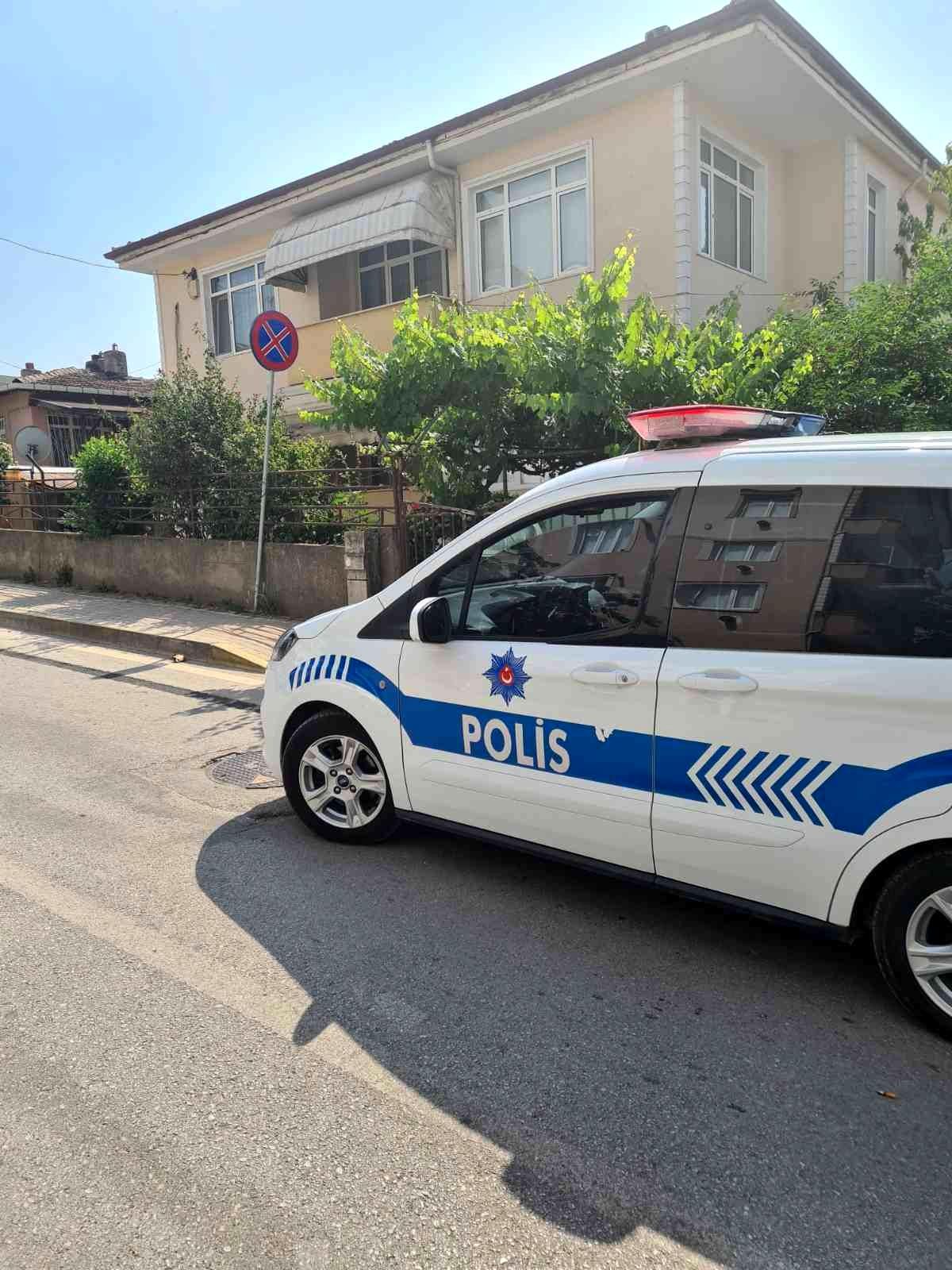 Yaşlı kadın evinde ölü bulundu