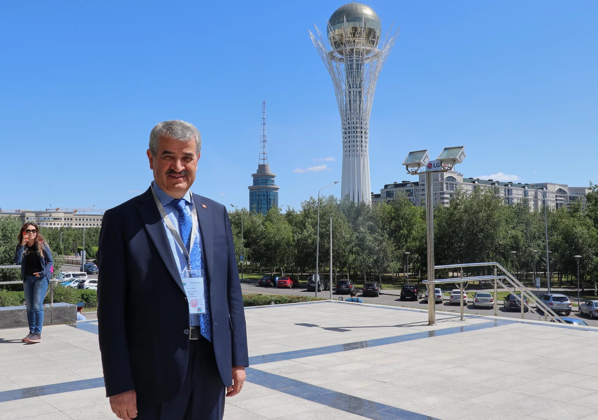YSK Başkanı Akkaya: "Sandıktan çıkacak sonucun kardeş Kazakistan\'a hayırlı olmasını diliyorum"