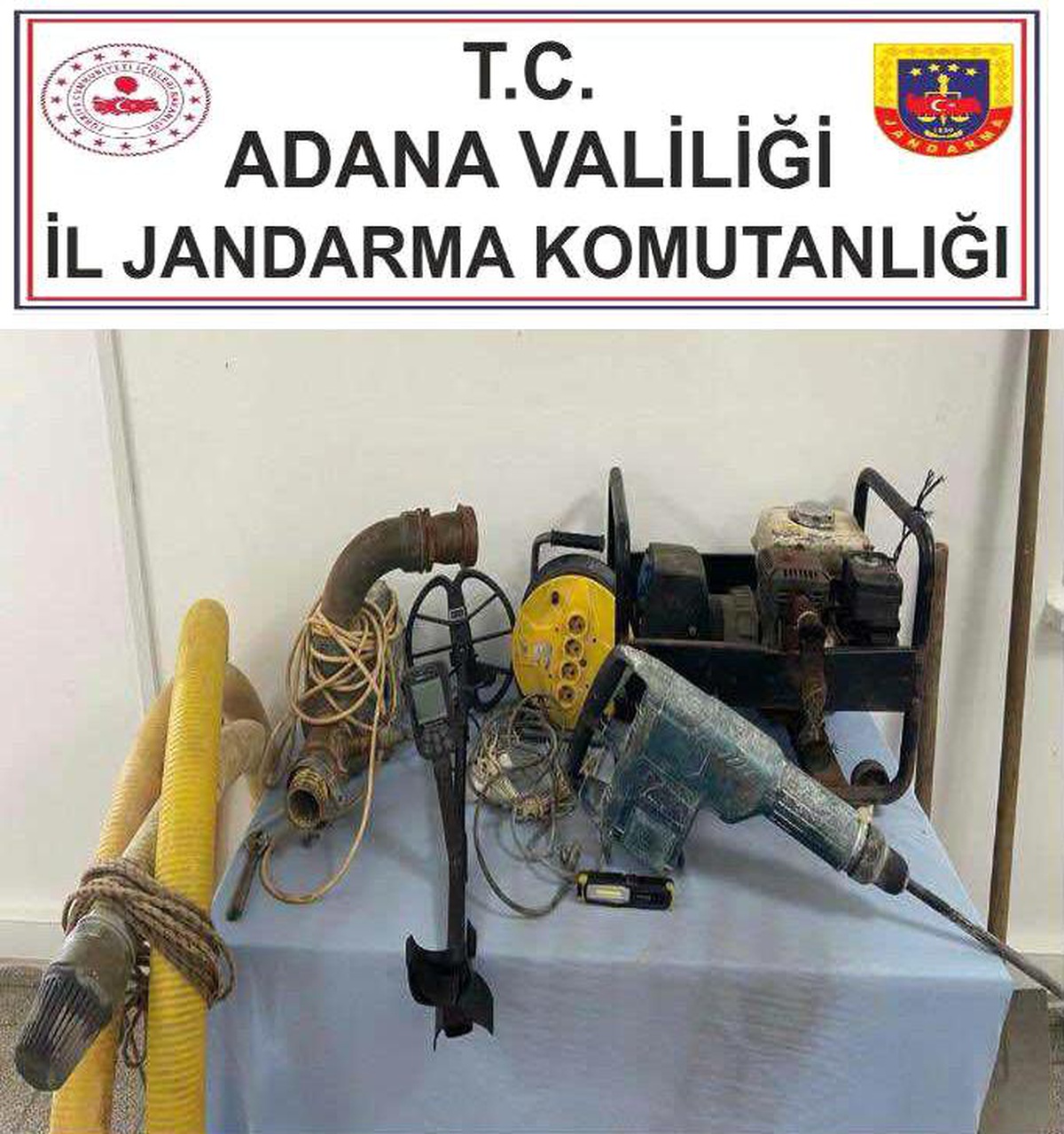 Adana\'da kaçak kazı yapan 7 kişi suçüstü yakalandı