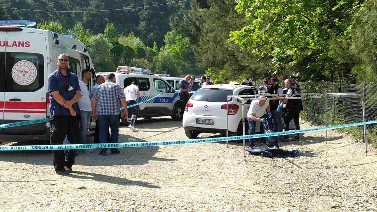 Bursa\'da esrarengiz ölüm...Yanında tabanca bulundu