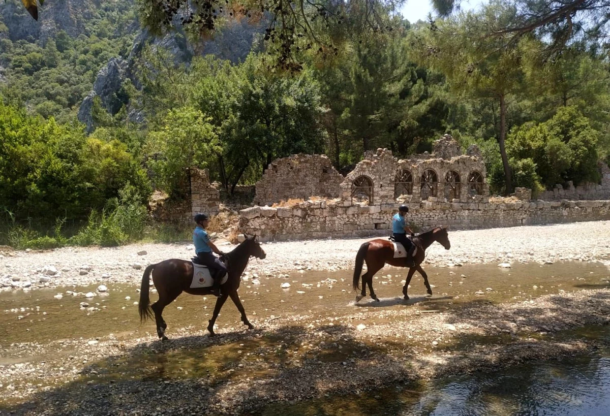 Olympos ve Adrasan\'da atlı birlikler göreve başladı