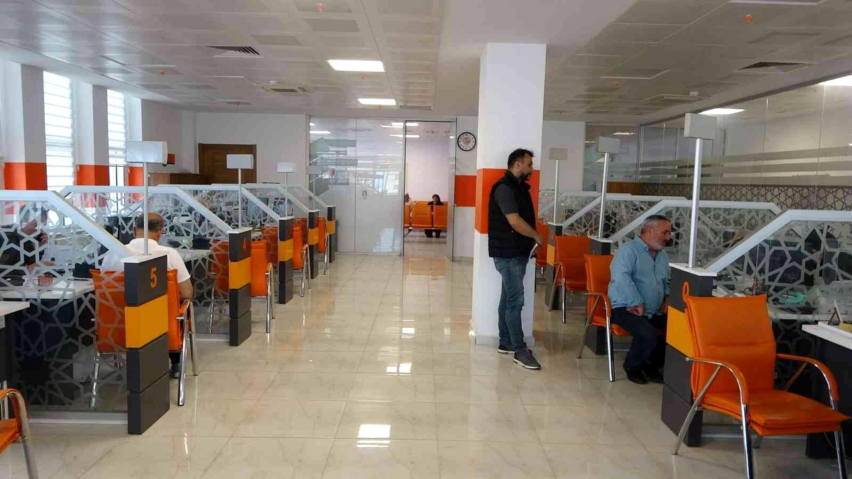 Ortahisar ilçesinin yüzde 90\'ı çipli kimlik kartını aldı