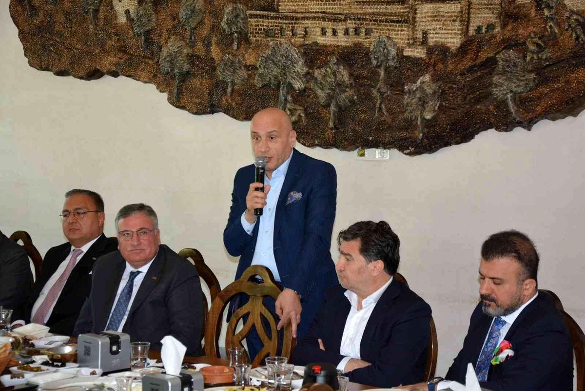 TİM Başkan Adayı Mustafa Gültepe Gaziantep\'te