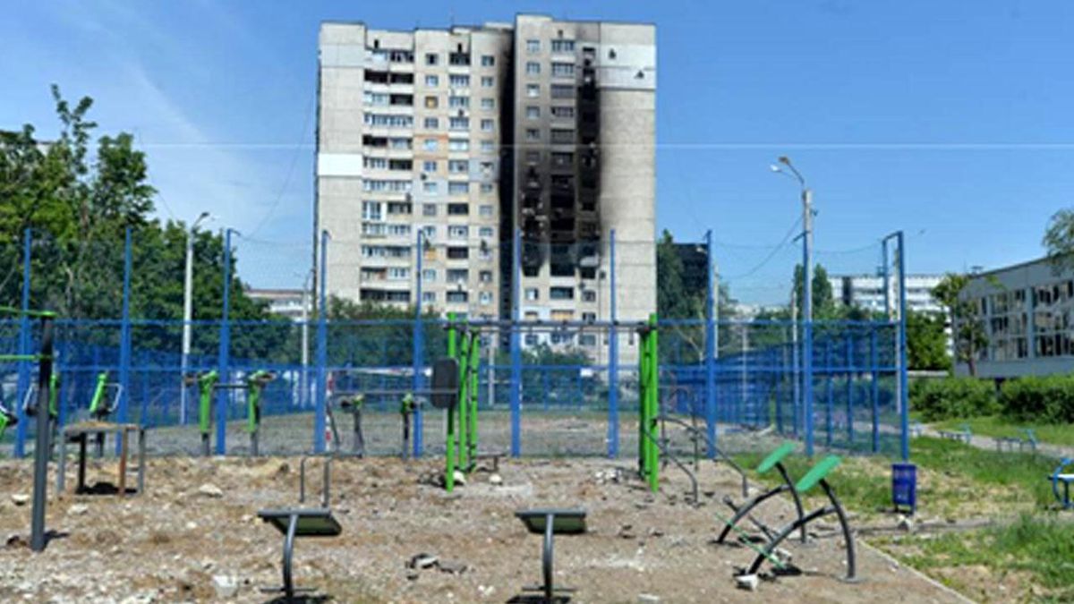 Ukrayna\'nın Harkov Kentinde Hasar Görmüş Bir Bina