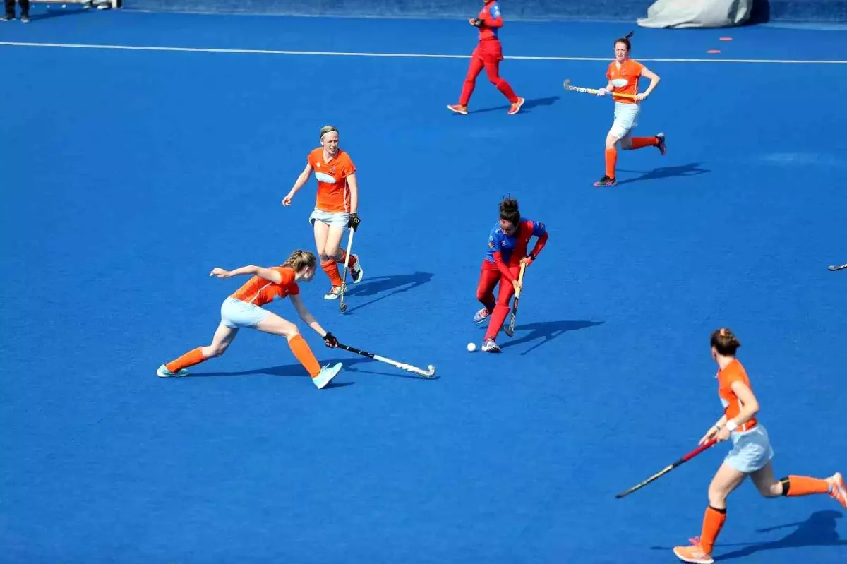 Alanya\'da Avrupa Kadınlar Açık Kulüpler Hokey Şampiyonası yapıldı