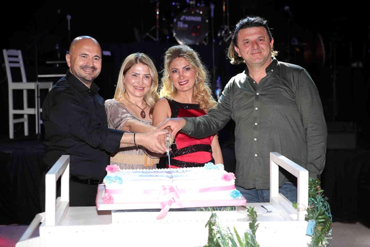 Atagöz\'ün 18. yılı ve Ata Sağlık Hastanesinin 9. yılına coşkulu kutlama