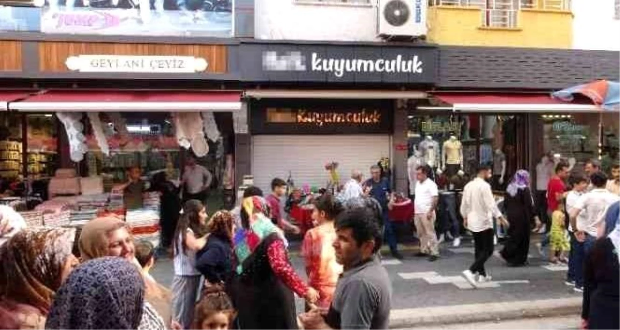 Diyarbakır\'da müşterilerini dolandıran 2 kuyumcu tutuklandı