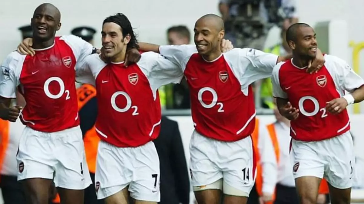 Efsane futbolcu Ashley Cole\'un soygun travması devam ediyor! Evini korumak için 420 bin lira ödeyip köpek satın aldı