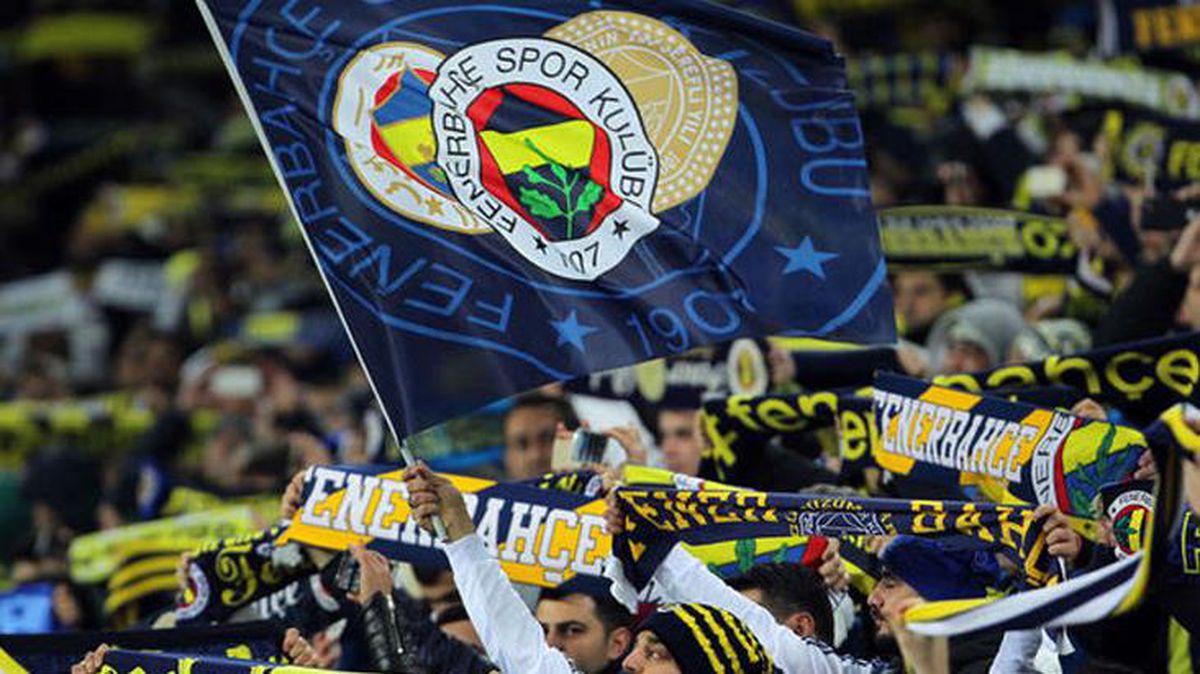 Fenerbahçe\'de yeni sezonun kombine fiyatları açıklandı! Öğrencilere 1475 liradan satılacak