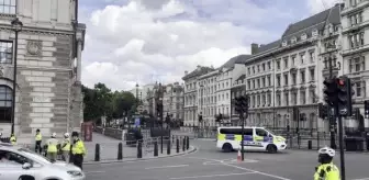 İngiltere'nin başkenti Londra'da şüpheli paket alarmı verildi