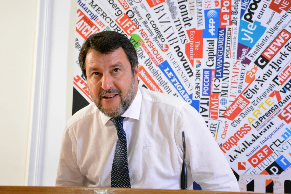 İtalyan sağcı lider Salvini, Türkiye\'nin arabuluculuk rolünü "kıskançlıkla" izliyor