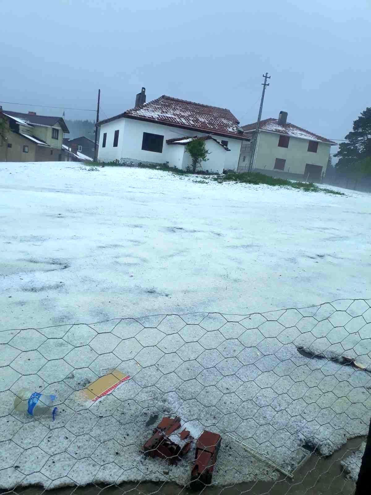 Kastamonu\'nun yaylalarına dolu yağdı