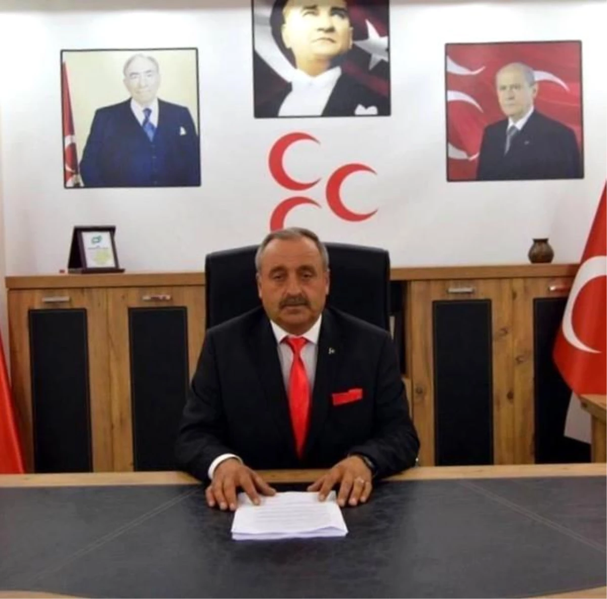 MHP Yenişehir İlçe Başkanı Arif Eren: "İYİ Parti İlçe Başkanı çamur siyasetini kendisine düstur edinmiş"