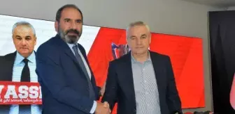 Sivasspor, Rıza Çalımbay ile 1 yıllık yeni sözleşme imzaladı