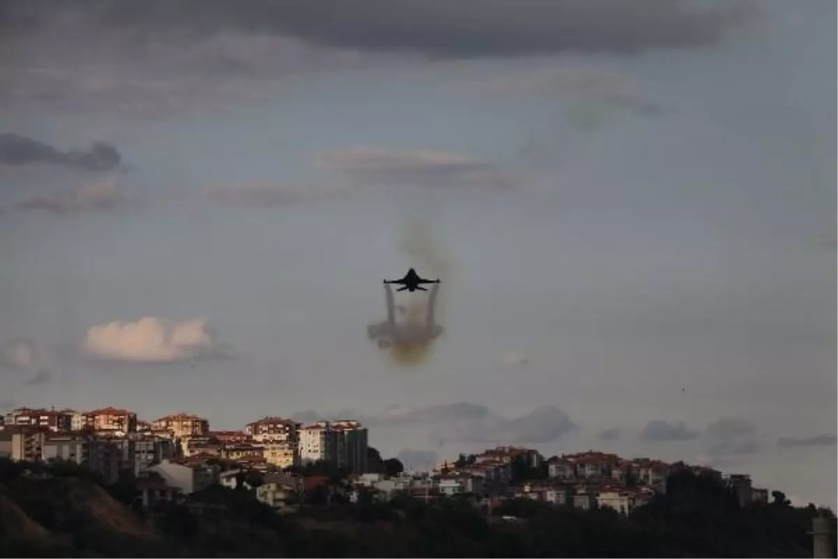 SOLOTÜRK'ten Tekirdağ'da prova uçuşu