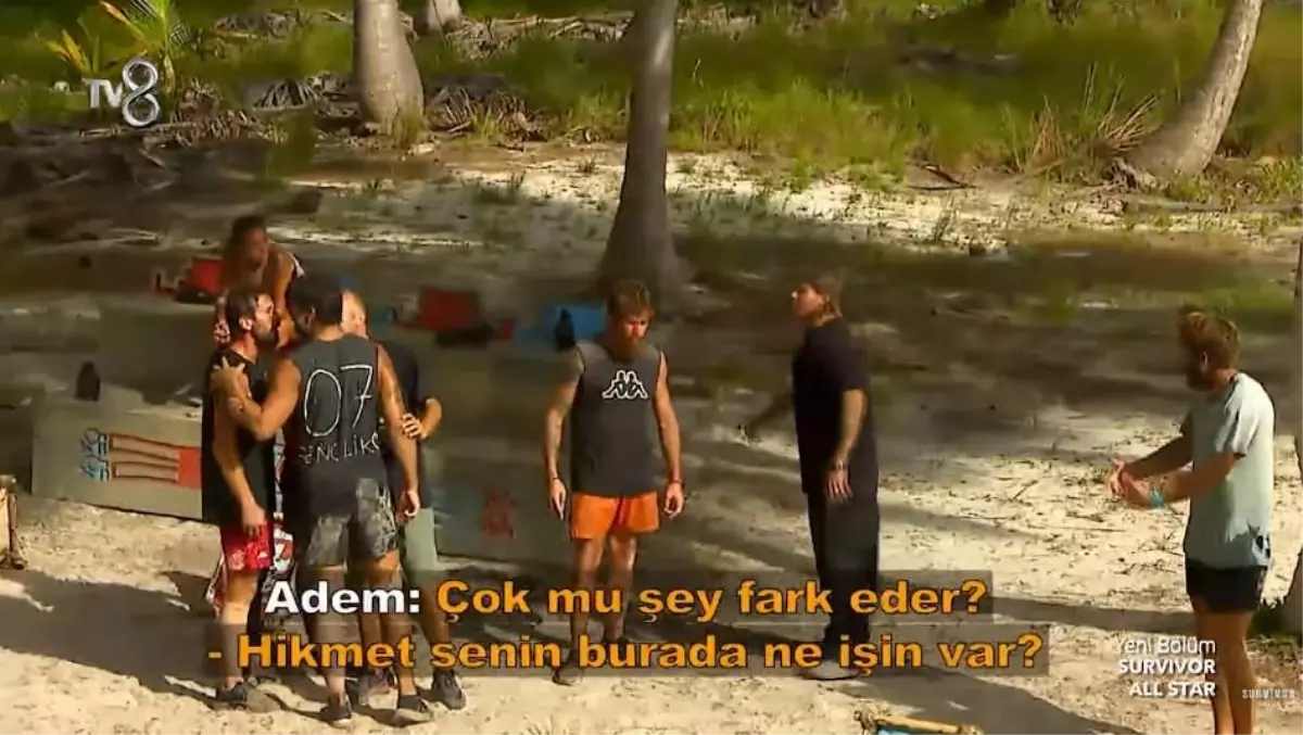 Survivor\'da yarışan Adem ve Atakan\'dan büyük kavga! Set çalışanları devreye girdi