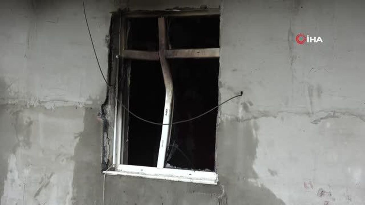 3 katlı binada yangın çıktı... Yaşlı kadın, alevlerin arasında kaldı
