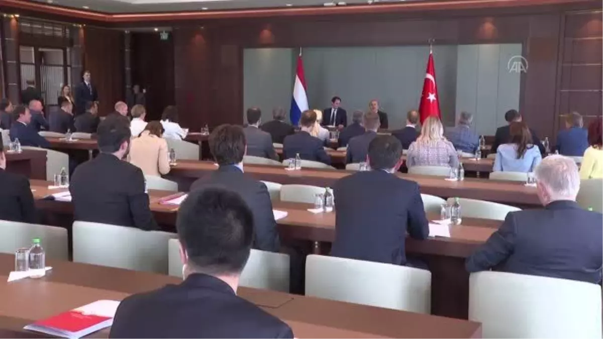 Hollanda Dışişleri Bakanı Hoekstra, Bakan Çavuşoğlu ile ortak basın toplantısında konuştu Açıklaması