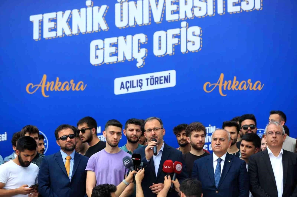 Bakan Kasapoğlu: "Genç Ofislerin sayısı 322\'ye ulaştı"