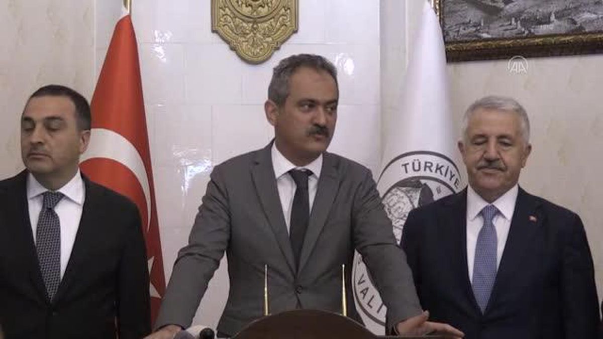 Bakan Özer: 'Ülkemiz dünyada iddia sahibi bir ülke olarak her geçen gün kapasitesini artıyor'